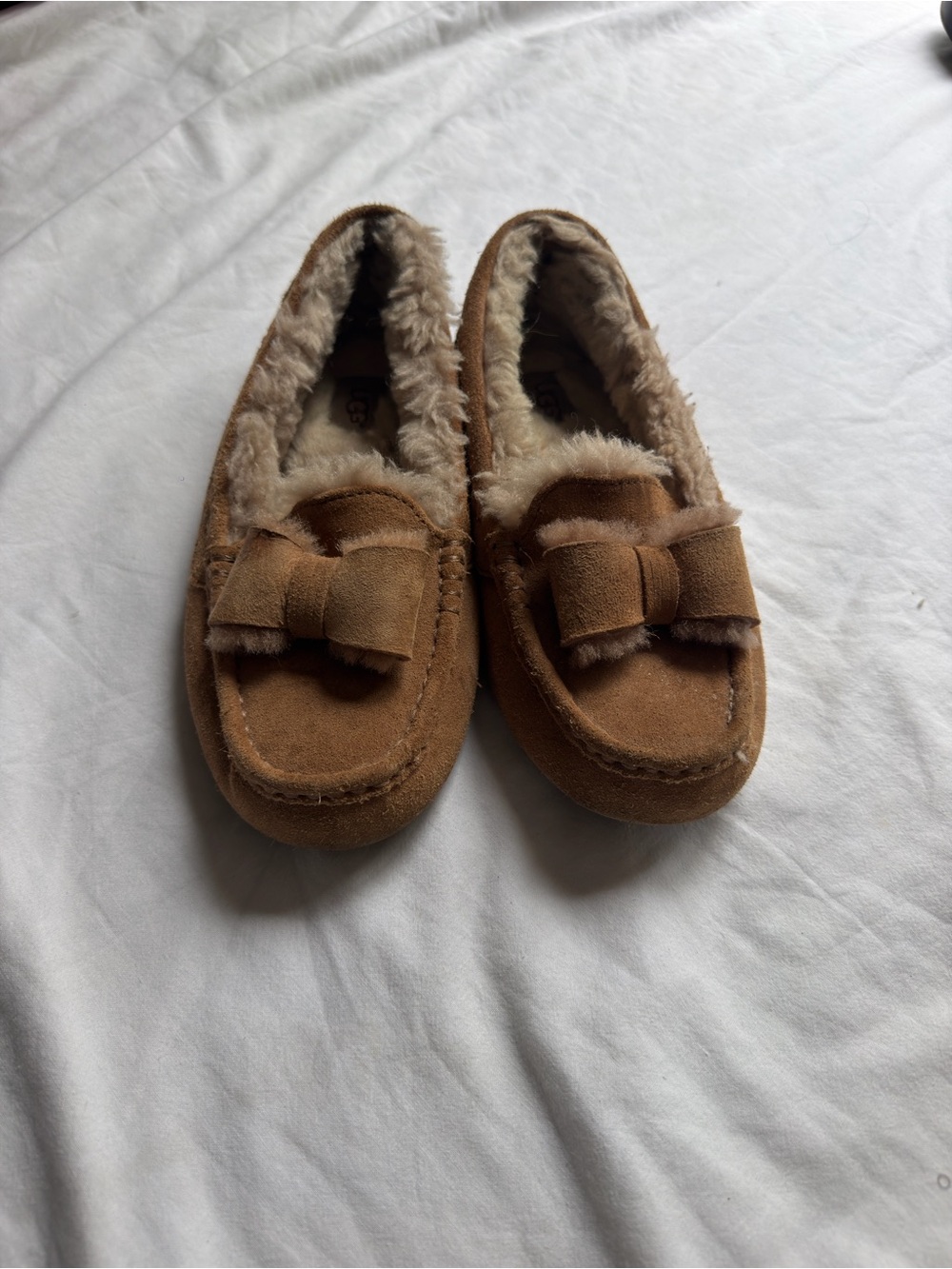 UGG Chestnut Bow Moccasin Slippers for Women